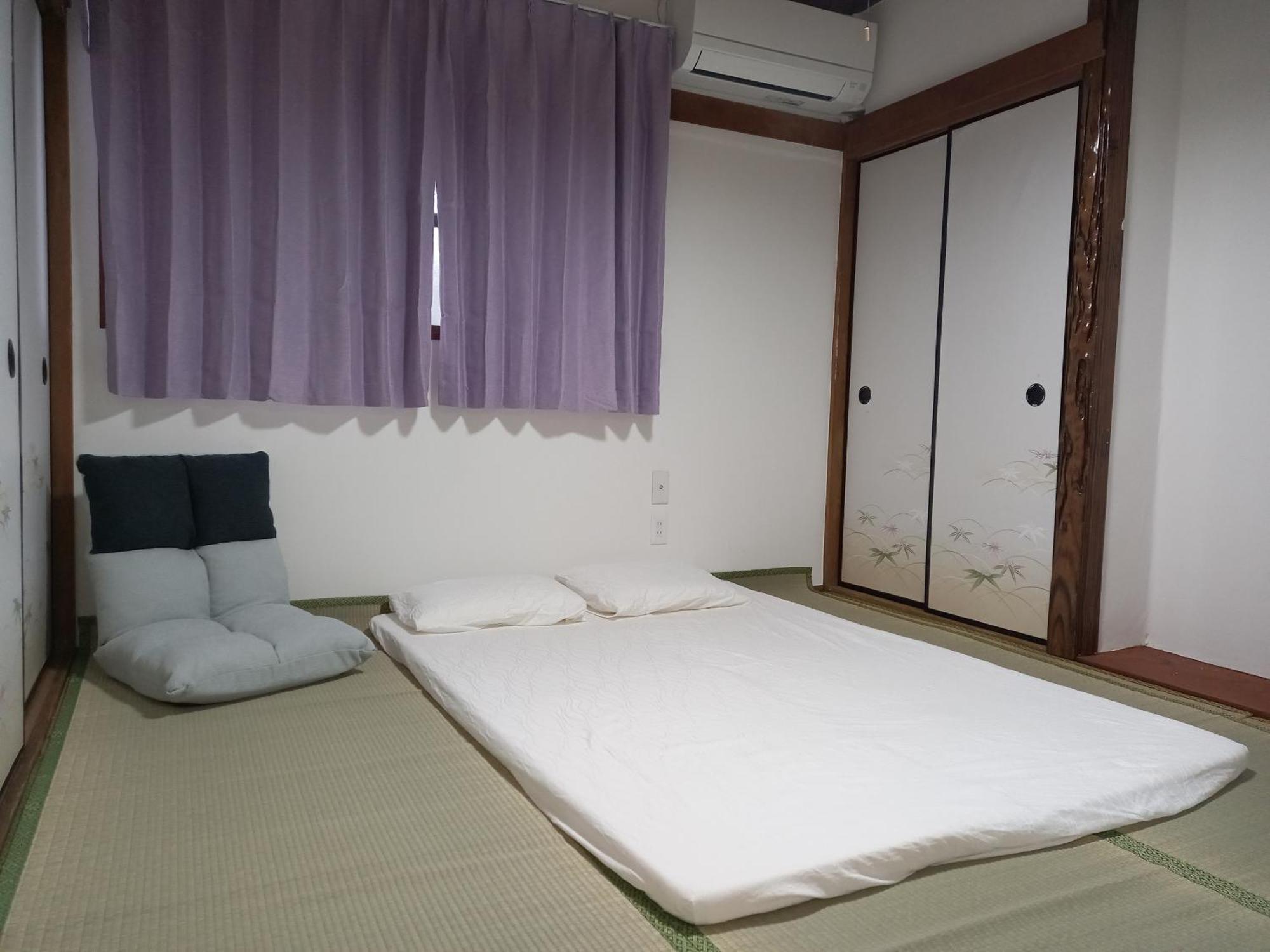 אוסקה Lucky House Guest House מראה חיצוני תמונה