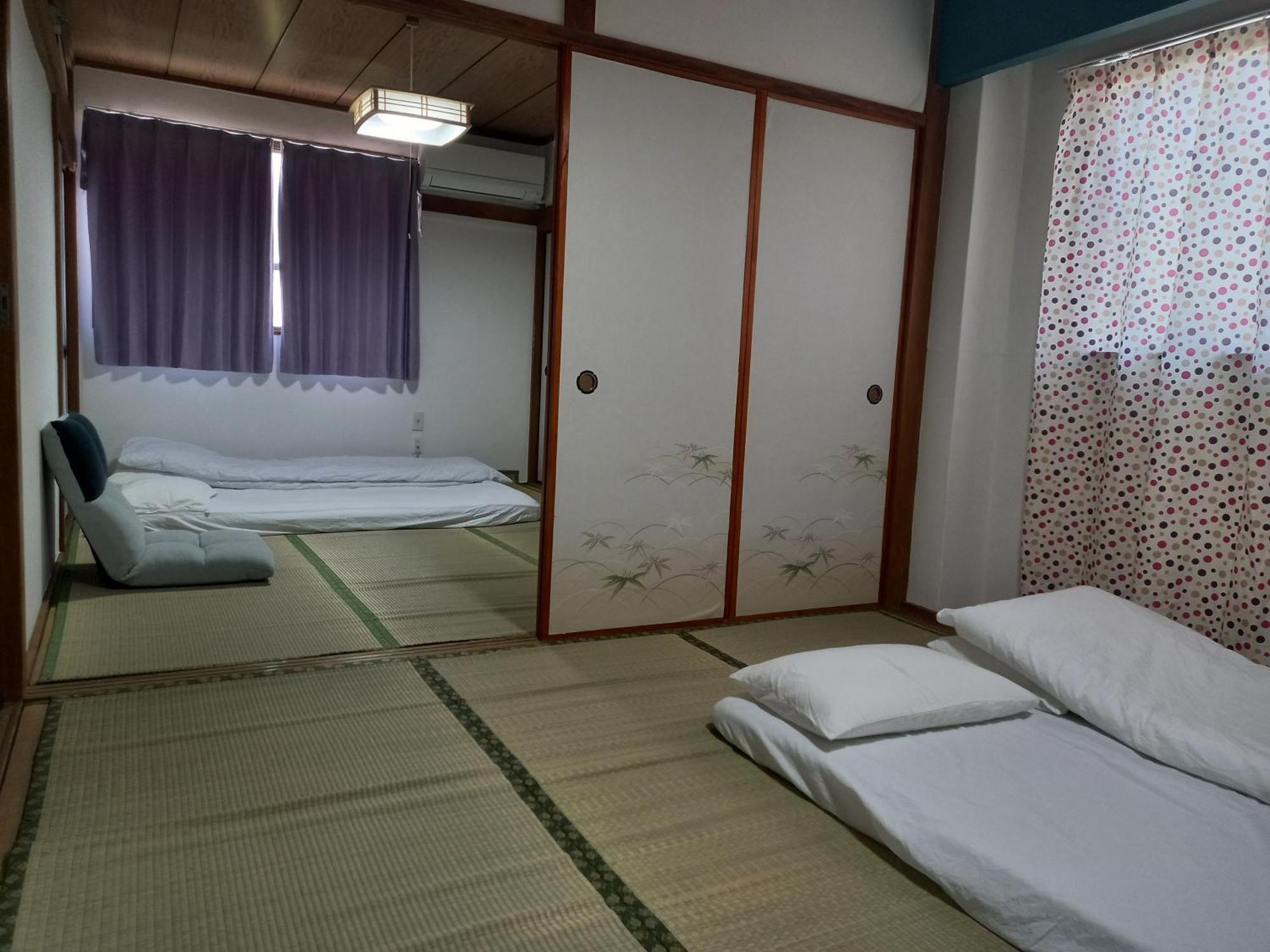 אוסקה Lucky House Guest House מראה חיצוני תמונה